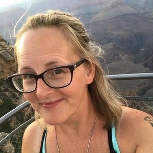 Meet your Posher, Keri